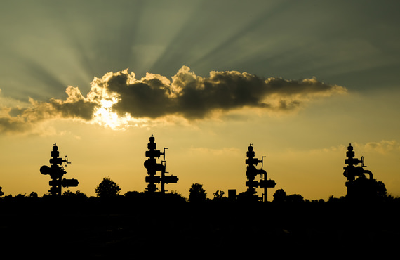 Often, wellpads and processing facilities lack dependable external power sources. 